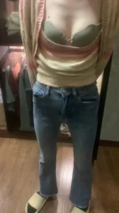 骚妻露文胸罩，评论会看